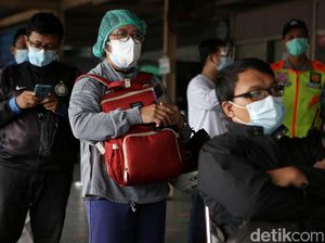 Kasus COVID-19 Makin Parah, Tes Acak di Stasiun KRL Terus Dilanjutkan