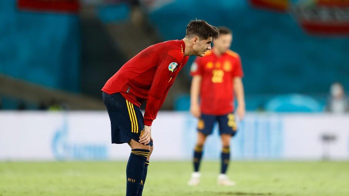 SEVILLE, SPAIN - JUNE 19: Alvaro Morata of Spain looks dejected after the UEFA Euro 2020 Championship Group E match between Spain and Poland at Estadio La Cartuja on June 19, 2021 in Seville, Spain. (Photo by Marcelo Del Pozo - Pool/Getty Images)