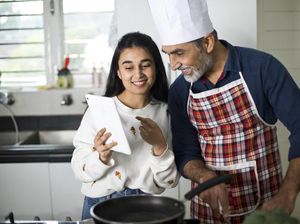 6 Trik Masak Sederhana Ini Bisa Hemat Waktu Kamu di Dapur 6 Trik Masak Sederhana Ini Bisa Hemat Waktu Kamu di Dapur