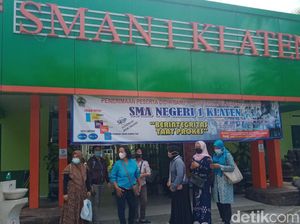 PPDB SMAN 1 Klaten Digeruduk dan Diprotes Emak-Emak, Ada Apa ?
