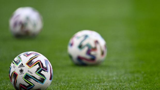 COPENHAGEN, DENMARK - JUNE 21: A general view of the Adidas Uniforia match ball on the pitch prior to the UEFA Euro 2020 Championship Group B match between Russia and Denmark at Parken Stadium on June 21, 2021 in Copenhagen, Denmark. (Photo by Stuart Franklin/Getty Images)