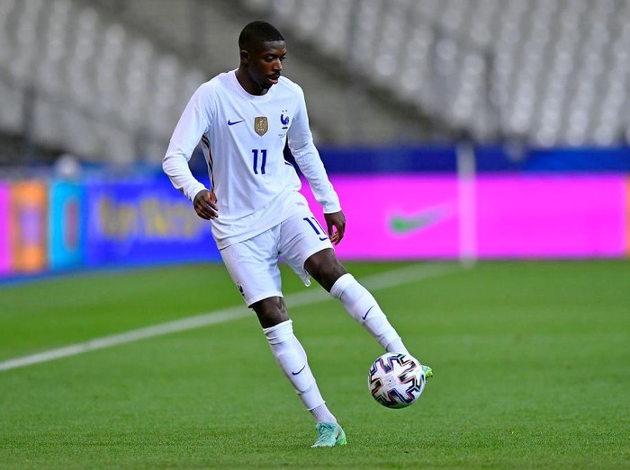 PARIS, FRANCE - JUNE 08: Ousmane Dembele of France runs with the ball during the international friendly match between France and Bulgaria at Stade de France on June 08, 2021 in Paris, France. (Photo by Aurelien Meunier/Getty Images)