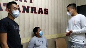 Pria Garut Ini Bacok Teman Gegara Ibunya Diacungi Golok