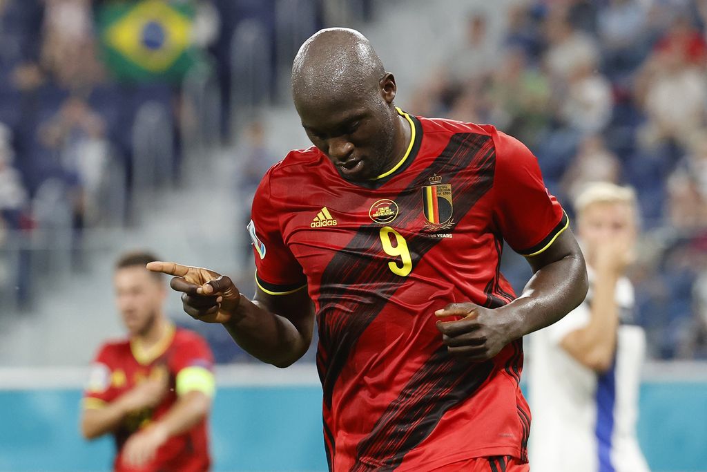 SAINT PETERSBURG, RUSSIA - JUNE 21: Romelu Lukaku of Belgium celebrates after scoring a goal which is later disallowed by VAR for offside during the UEFA Euro 2020 Championship Group B match between Finland and Belgium at Saint Petersburg Stadium on June 21, 2021 in Saint Petersburg, Russia. (Photo by Anatoly Maltsev - Pool/Getty Images)