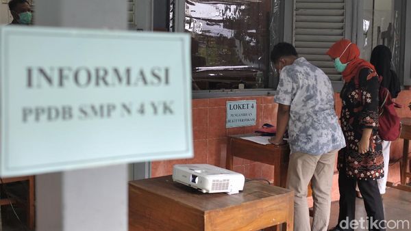 Sudah Dibuka, Begini Suasana Pendaftaran PPDB SMP di Yogyakarta