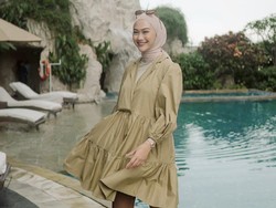 5 Tutorial Hijab Pashmina dan Segi Empat ala Selebgram Indah Nada Puspita