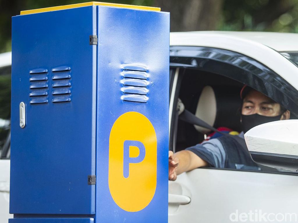 Halo, Jakartans! Sudah Siap Parkir Mobil Seharian Bayar Rp 600.000?