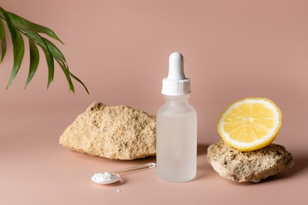 4. Mengandung bahan aktif untuk merawat kulit