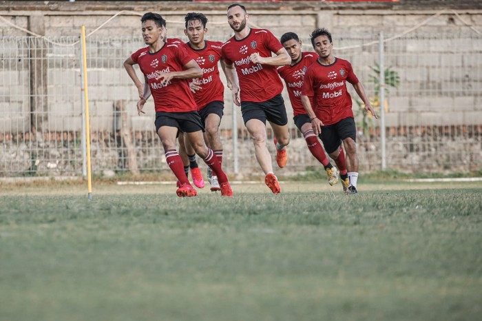 Bali United terus bersiap kendati Piala AFC 2021 belum jelas.