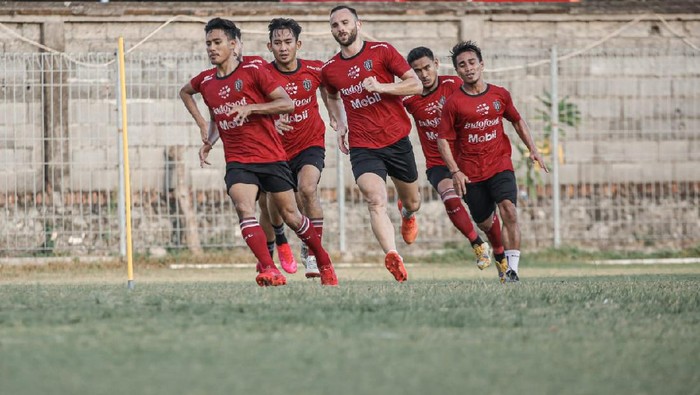 Bali United terus bersiap kendati Piala AFC 2021 belum jelas.