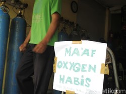 Waduh! Tabung Oksigen di Pasar Pramuka Habis Gara-gara Corona Menggila