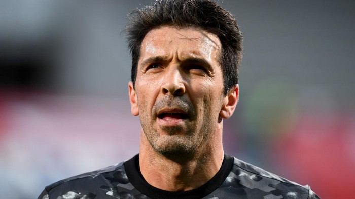 REGGIO NELLEMILIA, ITALY - MAY 19: Gianluigi Buffon of Juventus looks on ahead of the TIMVISION Cup Final between Atalanta BC and Juventus on May 19, 2021 in Reggio nellEmilia, Italy. A limited number of fans will be allowed into the stadium as Coronavirus restrictions begin to ease in the UK. (Photo by Claudio Villa/Getty Images for Lega Serie A)