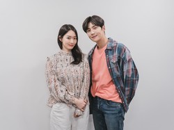 Kisah Cinta Shin Min Ah dan Kim Seon Ho dalam Hometown Cha-Cha-Cha