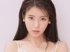 5 Aktor yang Tunjukkan Chemistry Luar Biasa dengan IU di Drakor 5 Aktor yang Tunjukkan Chemistry Luar Biasa dengan IU di Drakor