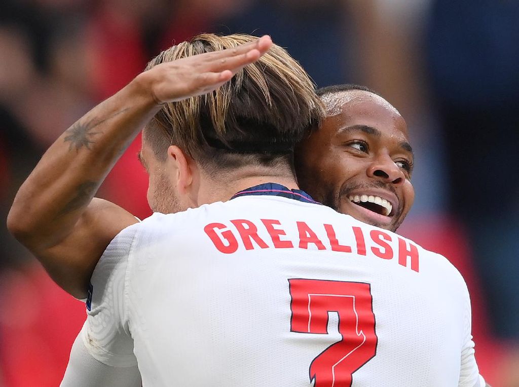 Euro 2020: Trio Sterling, Grealish, dan Saka yang Menjanjikan