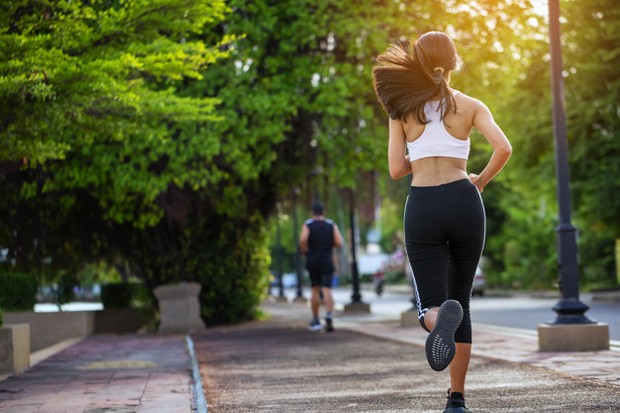 Jogging Untuk Paha Lebih Ramping/ Foto: freepik.com Jogging