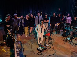 Siap-siap, Pamungkas dan Dewa 19 Akan Kolaborasi di Akhir Pekan Ini!