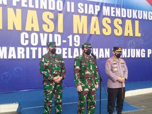 Panglima-Kapolri Cek Vaksinasi di Priok, Targetkan Herd Immunity Tercapai