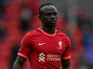 Liburan Ala Sadio Mane: Bangun RS, Makan Mangga di Kampungnya