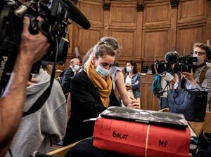 Miris! Wanita Ini Diperkosa & Dipaksa Jadi PSK oleh Suaminya, Malah di Penjara Miris! Wanita Ini Diperkosa & Dipaksa Jadi PSK oleh Suaminya, Malah di Penjara