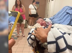 Bayi Ini Diberi Nama Mirip Bandara Tempatnya Lahir