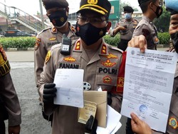 Polisi Temukan Dokumen FPI Saat Periksa Sejumlah Orang di PN Jaktim