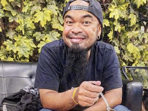 Jadi Presenter Acara Kuliner, Peppy Cicip Burger hingga Roti Cane Manis Jadi Presenter Acara Kuliner, Peppy Cicip Burger hingga Roti Cane Manis