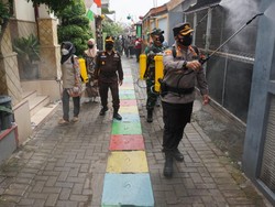 Kasus COVID-19 Melonjak Dalam Sepekan, Disinfeksi Massal Digelar di Mojokerto