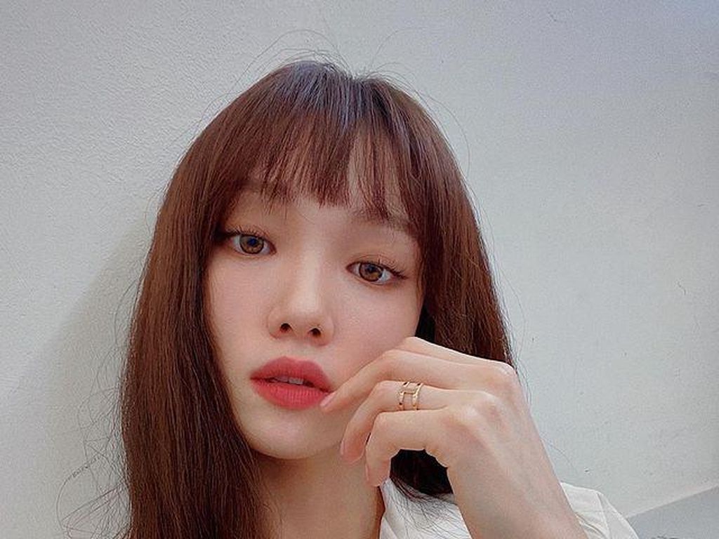 Lee Sung Kyung dan Kim Young Dae Dipersatukan dalam Drakor Shooting Star Lee Sung Kyung dan Kim Young Dae Dipersatukan dalam Drakor Shooting Star