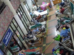 Beredar Foto Pasien IGD RSHS Membeludak, Begini Penjelasan Manajemen