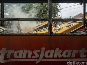 Anggota DPRD DKI Tanya Dishub soal 21 Bus Lama TransJ Cuma Tersisa Kursi