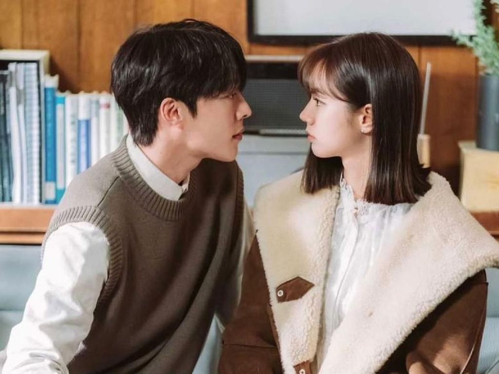 15 Adegan Ciuman Drama Korea Terpanas, Bikin Tersipu dan Berdebar (Bag. 2)