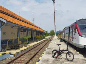 Pengalaman Nyepur dan Gowes Seli: Sarapan di Pasar Kremyeng Giritirto