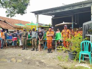 6 Orang Sekeluarga Korban Kecelakaan Maut di Banyumas Dimakamkan