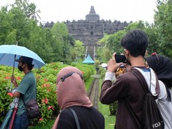 Dihantam Pandemi, Gimana Cara Industri Pariwisata Bertahan?