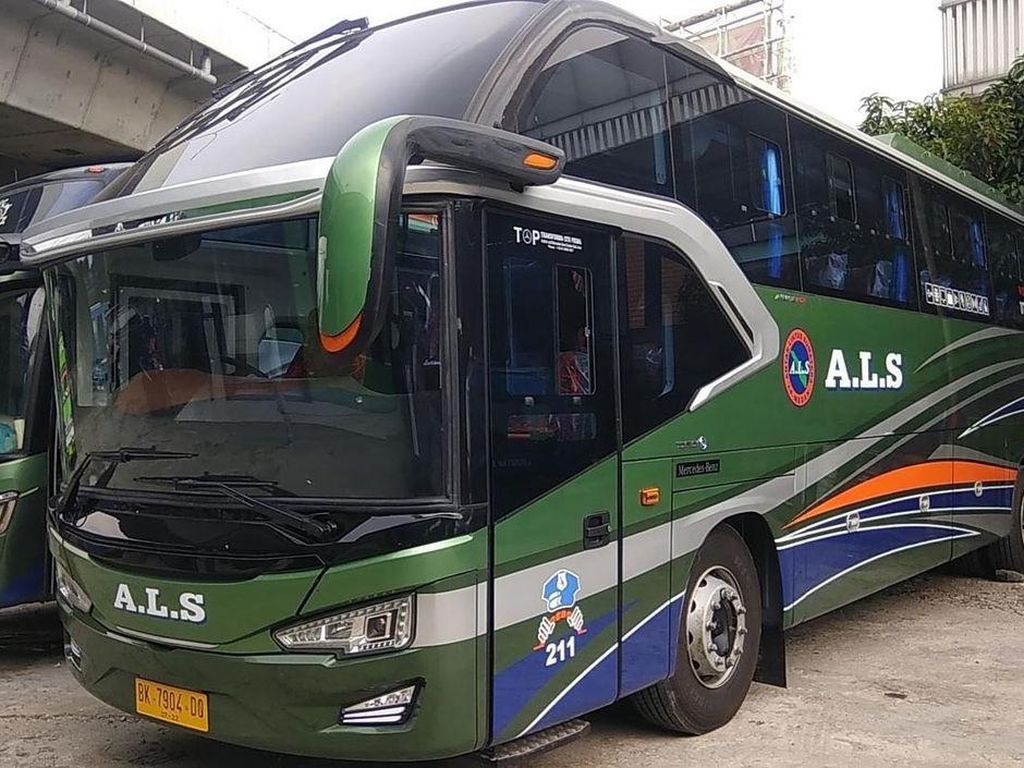 Bus Ini Layani Rute Terjauh, dari Ujung Sumatera hingga ke Banyuwangi
