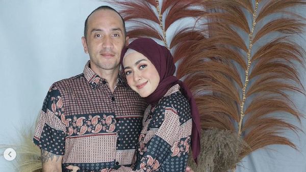 8 Foto Richa Novisha, Setia Dampingi Gary Iskak dari Hijrah Hingga Sakit