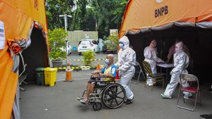Corona Menggila, Banyak Rumah Sakit Rawat Pasien di Tenda