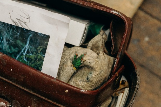 Ilustrasi: Tas kulit kelebihan muatan