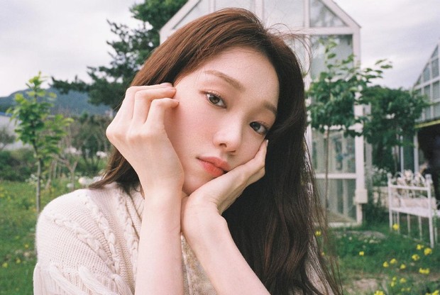Unggahan Lee Sung Kyung dalam akun instagramnya (foto: instagram.com/heybiblee)