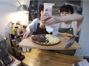 YouTuber Korea Ini Seharian Masak Makanan Indonesia, Ayam Bakar dan Martabak YouTuber Korea Ini Seharian Masak Makanan Indonesia, Ayam Bakar dan Martabak