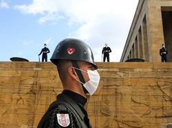 Prancis Dihajar Gelombang 5 Corona, Kasus Meningkat Cepat