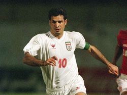 Mengenal Ali Daei yang Rekornya Disamai Cristiano Ronaldo