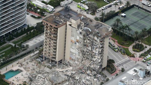 Brak! Apartemen di Tepi Pantai Miami Roboh