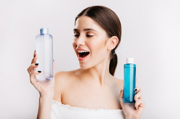 Choosing Skincare Products | Pict : Freepik.com