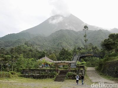 Hujan Abu Merapi Kembali Guyur Sleman
