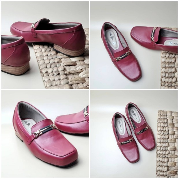 Loafers Arska Project/instagram.com/arskaprojects Sepatu loafers wanita ini berbentuk slip on tanpa tali dengan sol nya yang tebal dan biasanya terbuat dari bahan leather
