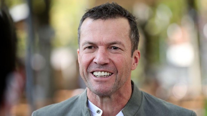 MUNICH, GERMANY - SEPTEMBER 21: Lothar Matthäus attends the FC Bayern Muenchen and Paulaner photo session at Nockherberg on September 21, 2020 in Munich, Germany. (Photo by Alexander Hassenstein/Getty Images for Paulaner)