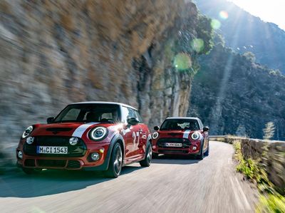 Potret MINI Paddy Hopkirk, Tampil Sporty Ala Mobil Reli