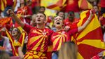 Para Suporter Cantik Bakar Semangat Euro 2020